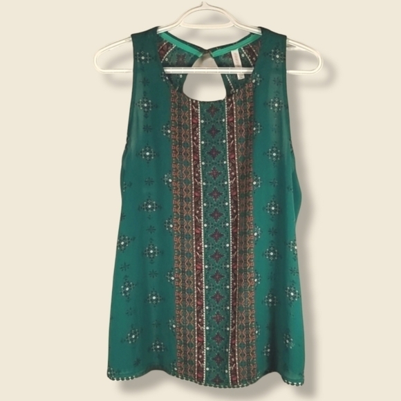 Closet Clearout Lot of 9 Tops - Picture 4 of 15